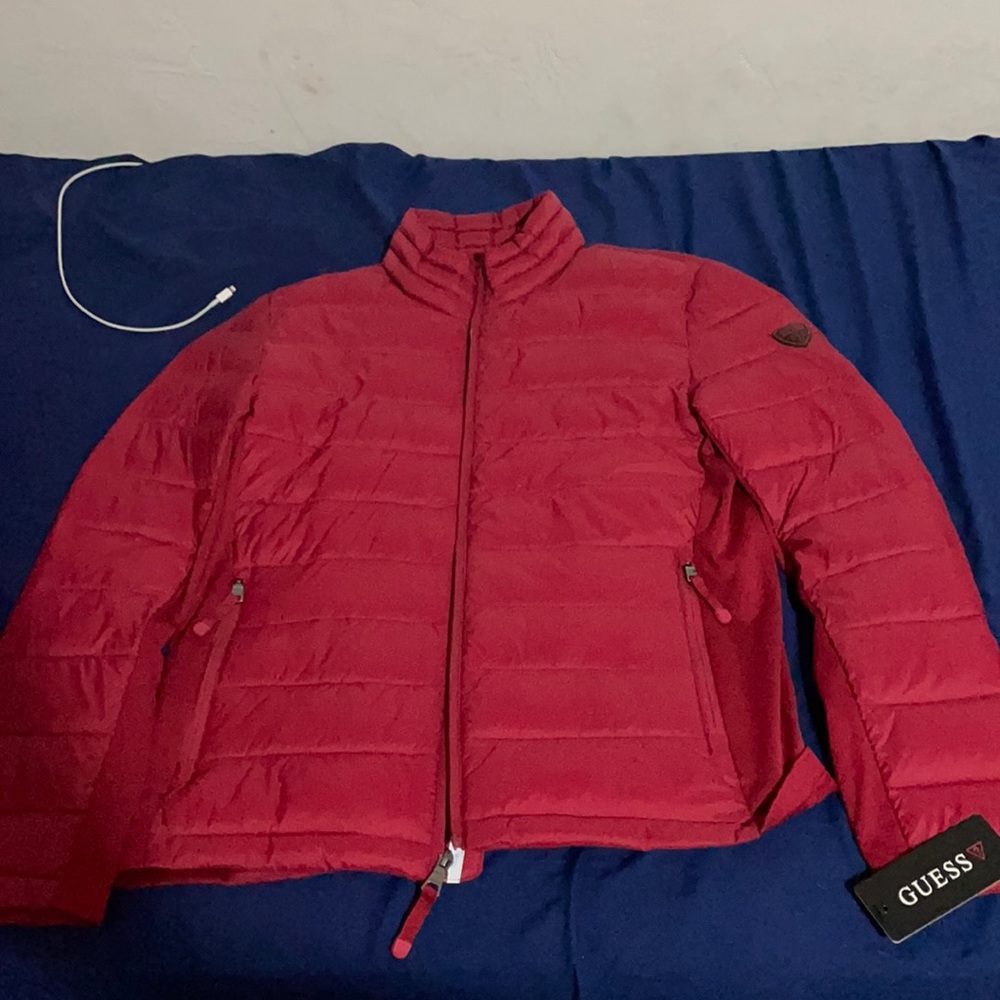Medium red Guess hoodie never used, brand new
